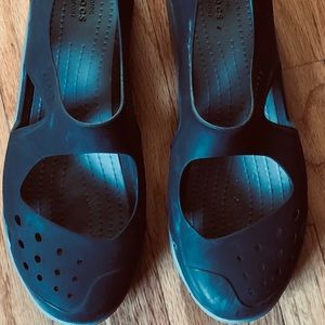 Crocs Pull on sandals in black